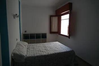 San Carlos Konukevi 2*